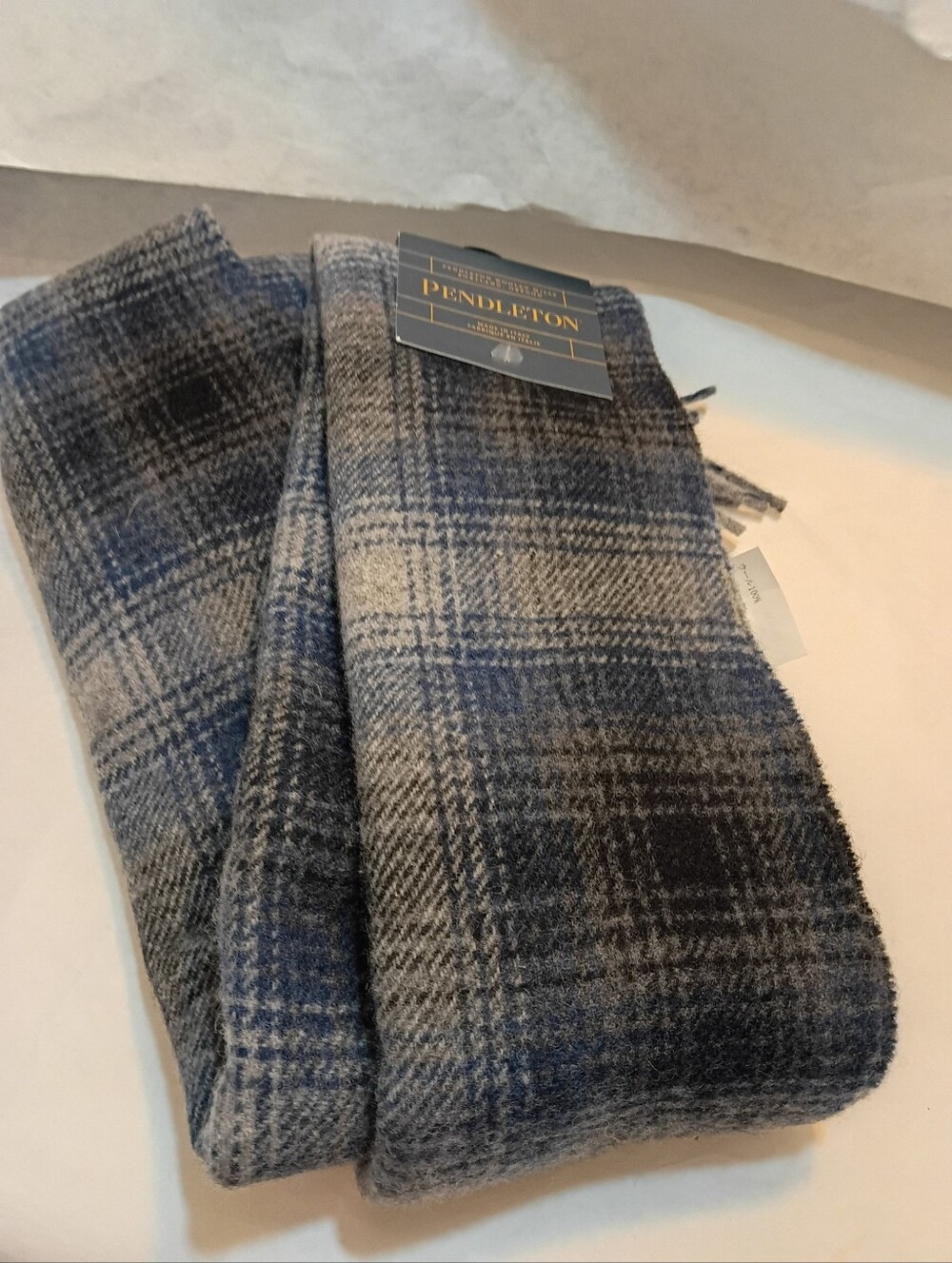 Pendleton Scarf New Display - Picture 10 of 11